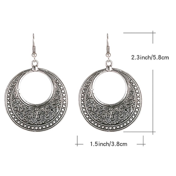 2/$20! Antiqued Silver Boho Circle Dangle Earrings - Picture 6 of 8